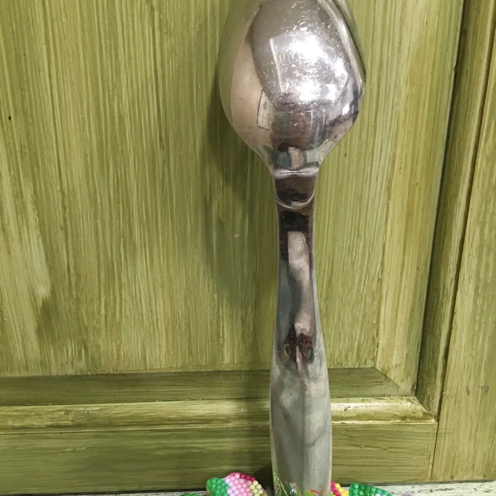 Oneida sleek stainless